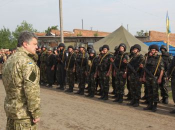 порошенко призвал армию украины к наступлению