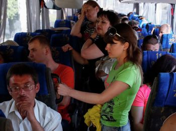астахов: за прошедшие сутки украину покинули 8 тысяч беженцев