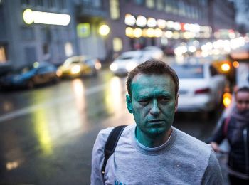 навальный предстанет в образе героя-монстра в фантастическом романе