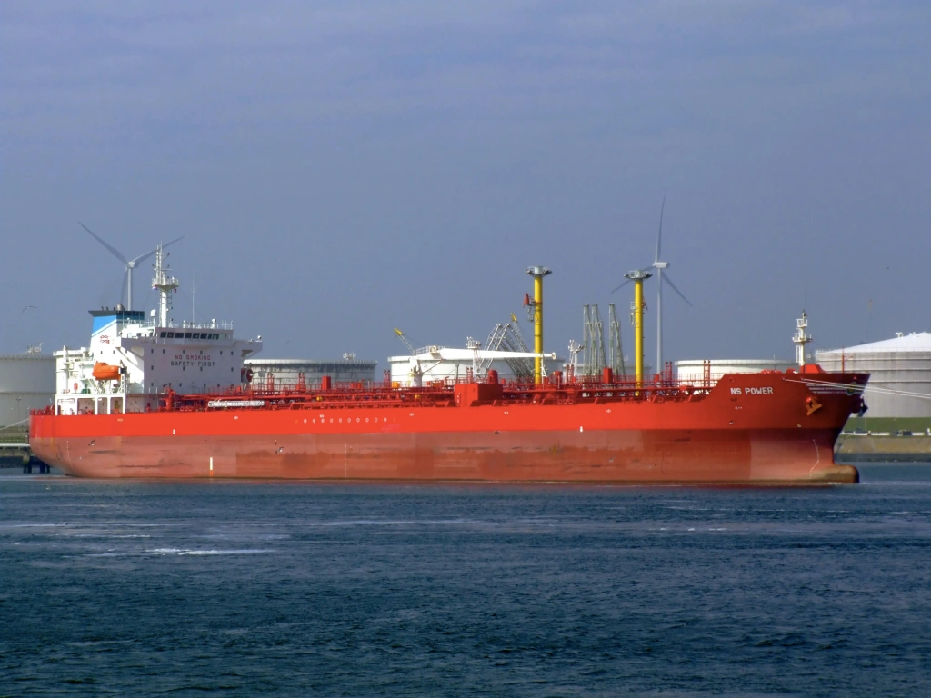 танкер NS Power