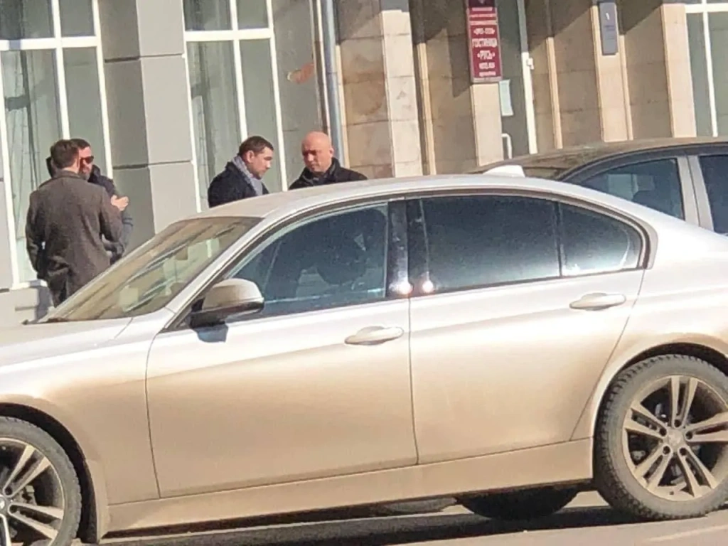 Илл. 4 - Сергеи Лежнев Михаил Маркин Юрии Парахин