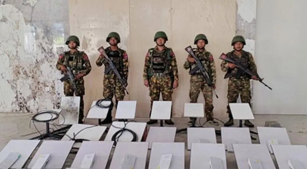 военные в захваченном скам-центре