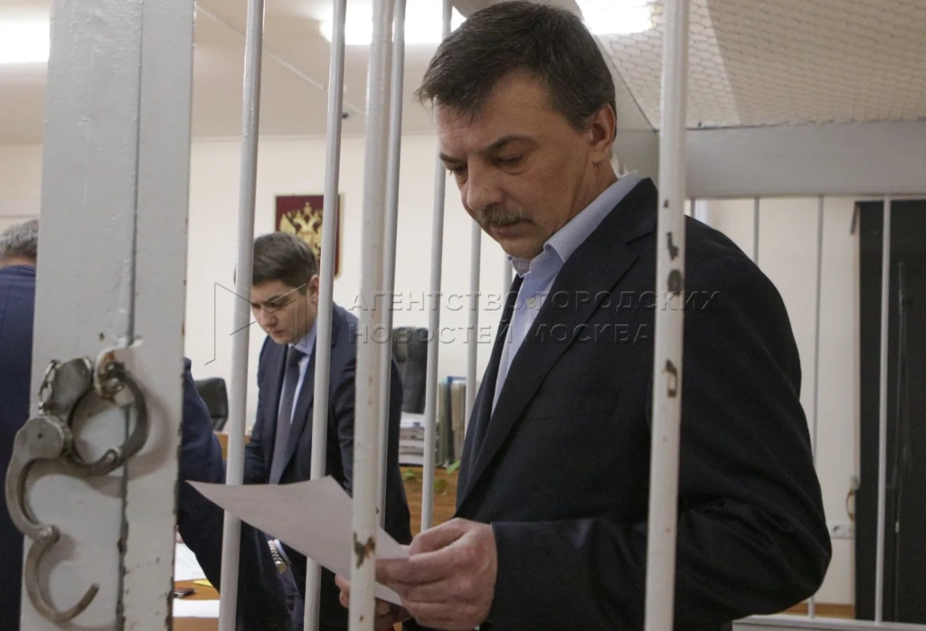 Михаил Максименко и его адвокат Андрей Гривцов