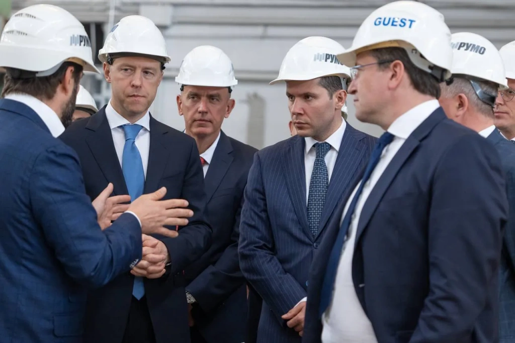 зам правительства Мантуров