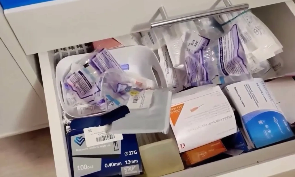 препараты и оборудование для инъекций