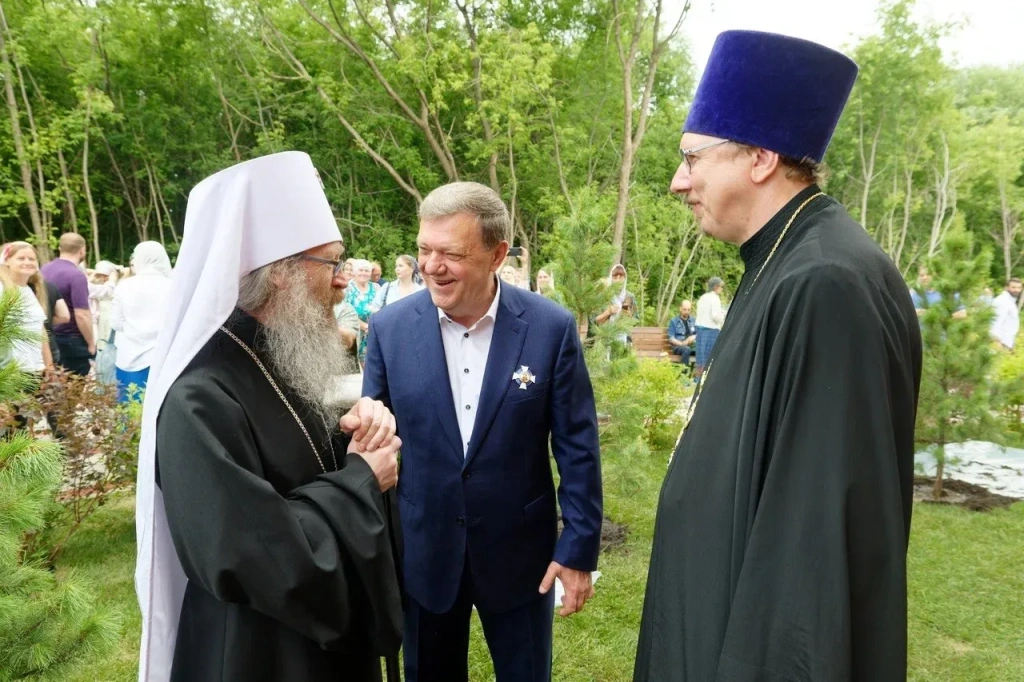 Митрополит Митрополит Ростислав, Иван Кляйн, отец Дионисий