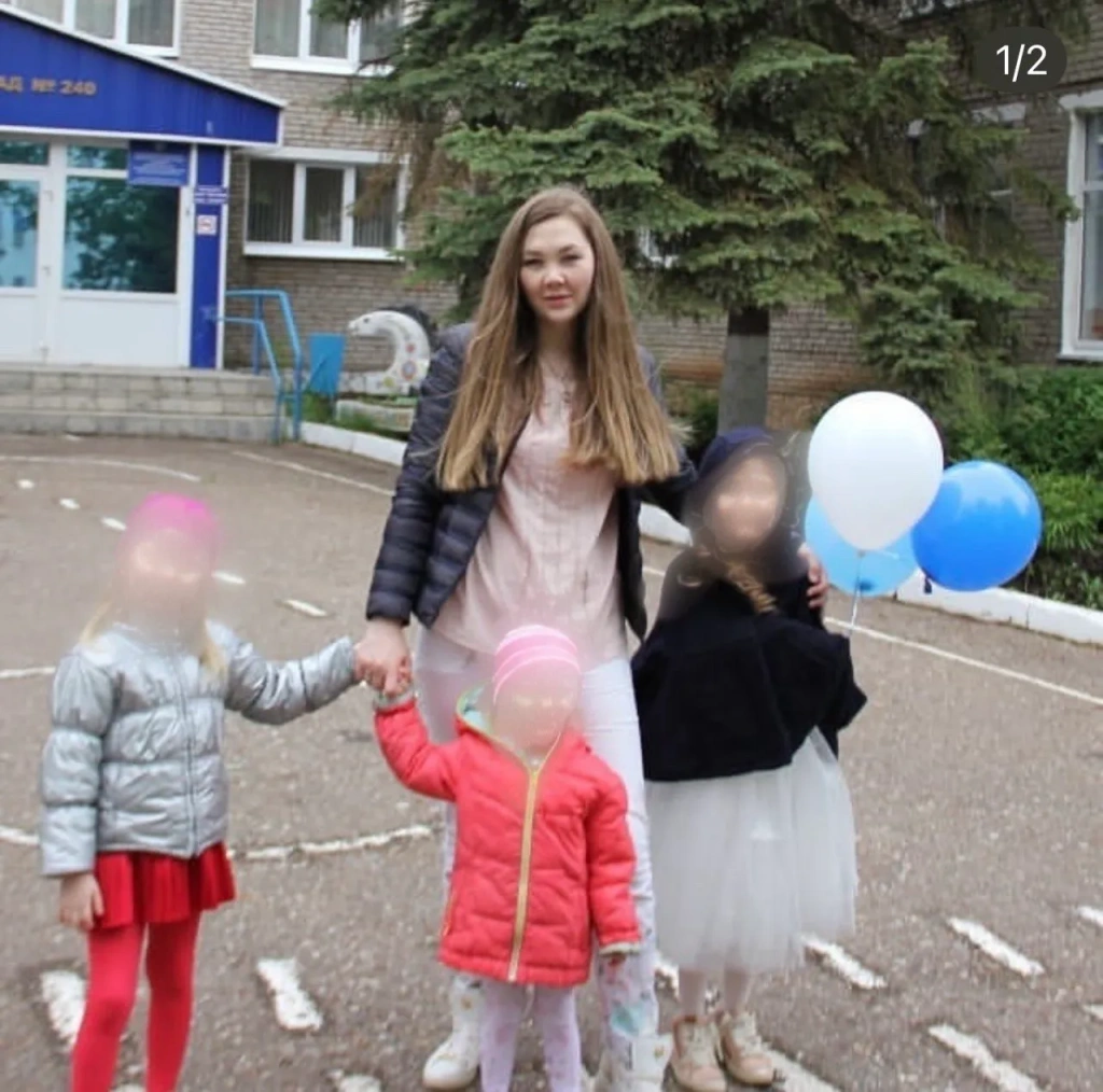 Инна Иксанова с дочерьми