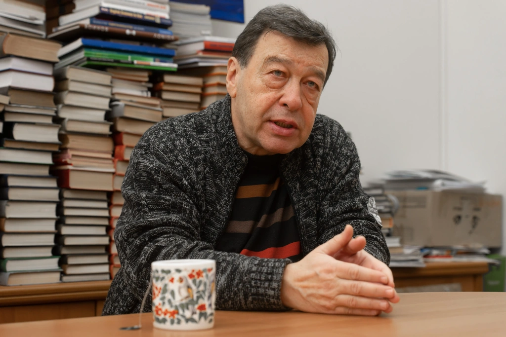 евгений гонтмахер