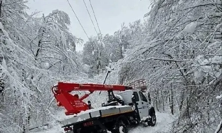 Около 43 тысяч человек остаются без света из-за непогоды на Кубани