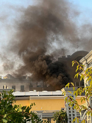 в центре москве произошли два крупных пожара, один человек погиб 