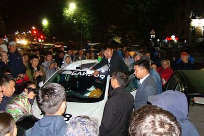 жители улан-удэ вышли на митинг с требованием признать выборы мэра недействительными