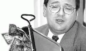 ЛЕВЫЕ ДЕНЬГИ «ПРАВОГО ДЕЛА»?