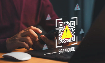 Аферисты начали обманывать россиян через расклейки поддельных QR-кодов, обещающих бесплатный доступ к Wi-Fi