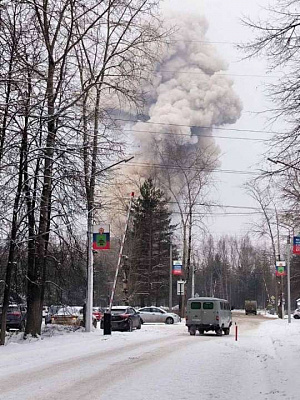в пермском крае произошел взрыв на крупнейшем заводе в россии по производству боеприпасов (видео)