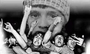 ЧУЖОЙ СРЕДИ СВОИХ?