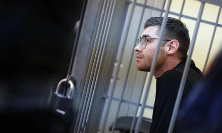 Редактор Ura.ru Денис Аллаяров признал вину по делу о покупке полицейских сводок