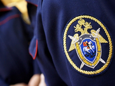 в омске полицейские задержали серийного поджигателя машин с символами спецоперации