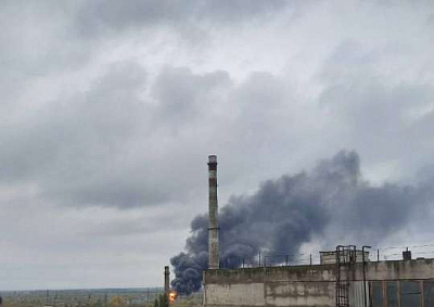на подстанции в белгородской области начался пожар после обстрела всу (видео)