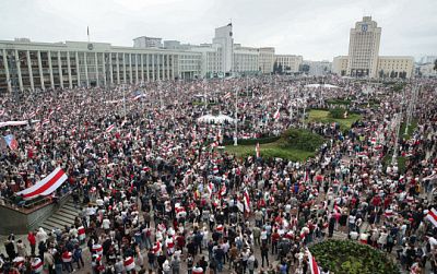 акция протеста в минске собрала около 250 тысяч человек
