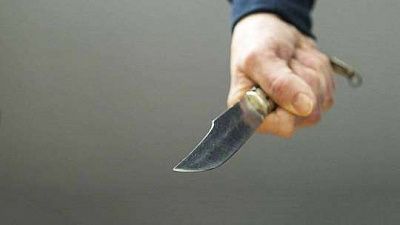 ранил ножом четырех человек: в петербурге буйный пациент напал на соседей по палате