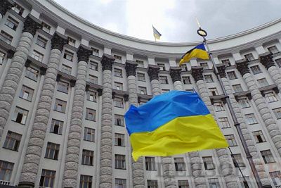 правительство украины сложило полномочия