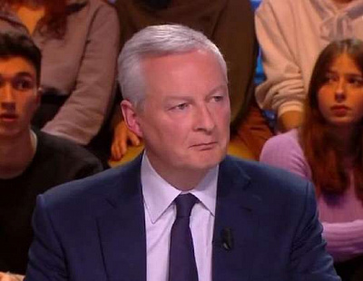 министр экономики франции замер, когда увидел в прямом эфире прилёт по базе всу (видео)
