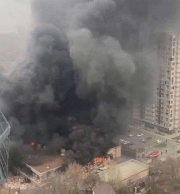 в ростове-на-дону взорвали здание пограничной службы фсб (видео)