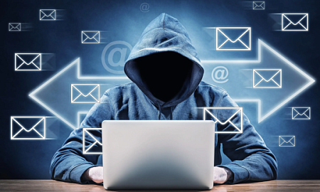 МВД раскрыло схему мошенников с удалённым управлением смартфонами