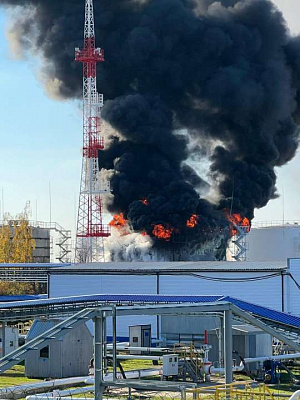 в белгородской области в результате обстрела всу загорелась нефтяная база