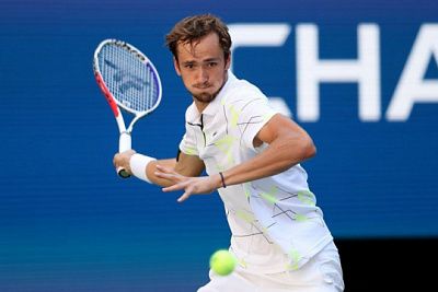 медведев выйдет на второе место в рейтинге теннисистов